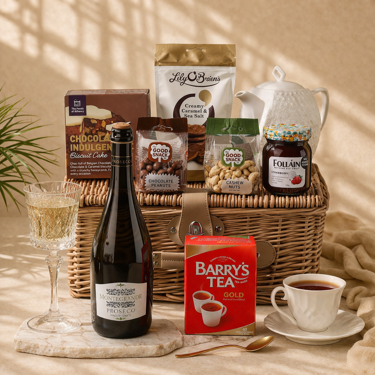 Afternoon Tea with Prosecco Hamper