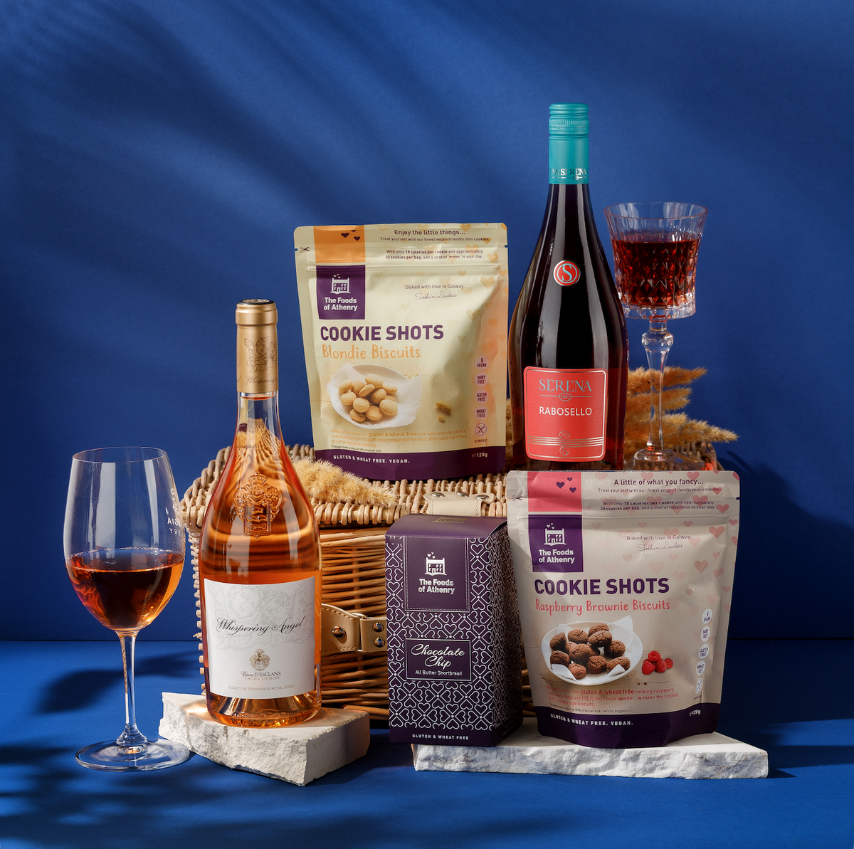 Mother&#39;s Day Champagne &amp; Chocolate Pairing Hamper